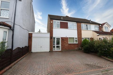 9 Birch Road, Romford, RM7 8ER