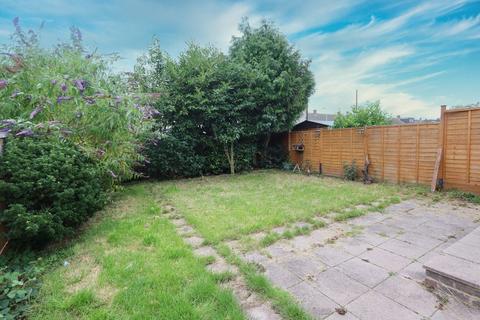 9 Birch Road, Romford, RM7 8ER