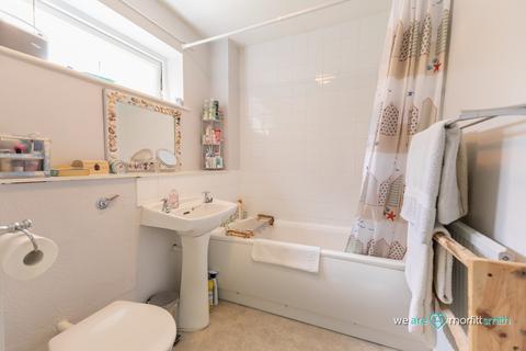 24 Studfield Rise, Sheffield, S6 4SW