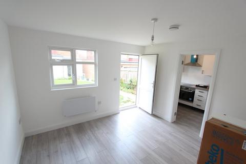 Property to rent, Curthwaite Gardens, Enfield EN2