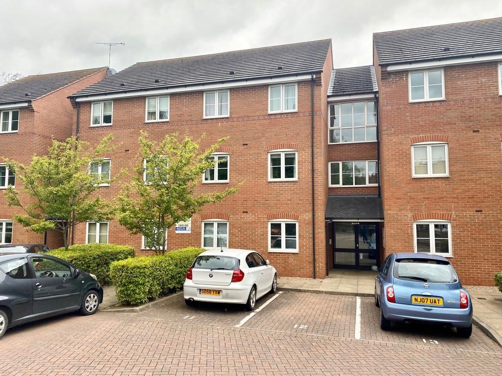 The Croft, Stockingford, Nuneaton 2 bed ground floor flat £125,000