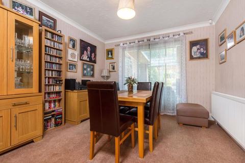 21 Meadowview Road, Bexley, DA5 1HP