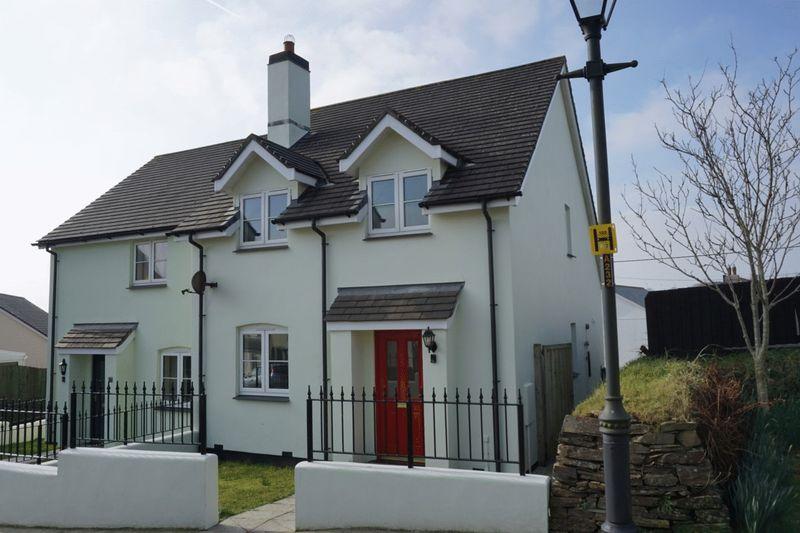 Beechwood Drive, Camelford 3 bed semidetached house £255,000