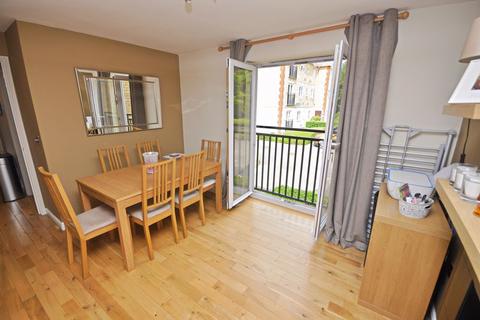 2 bedroom apartment for sale - Burrows Chase, Waltham Abbey