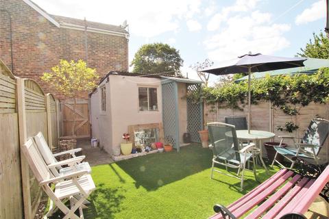 2 bedroom terraced house for sale - Green Road, Poole, BH15