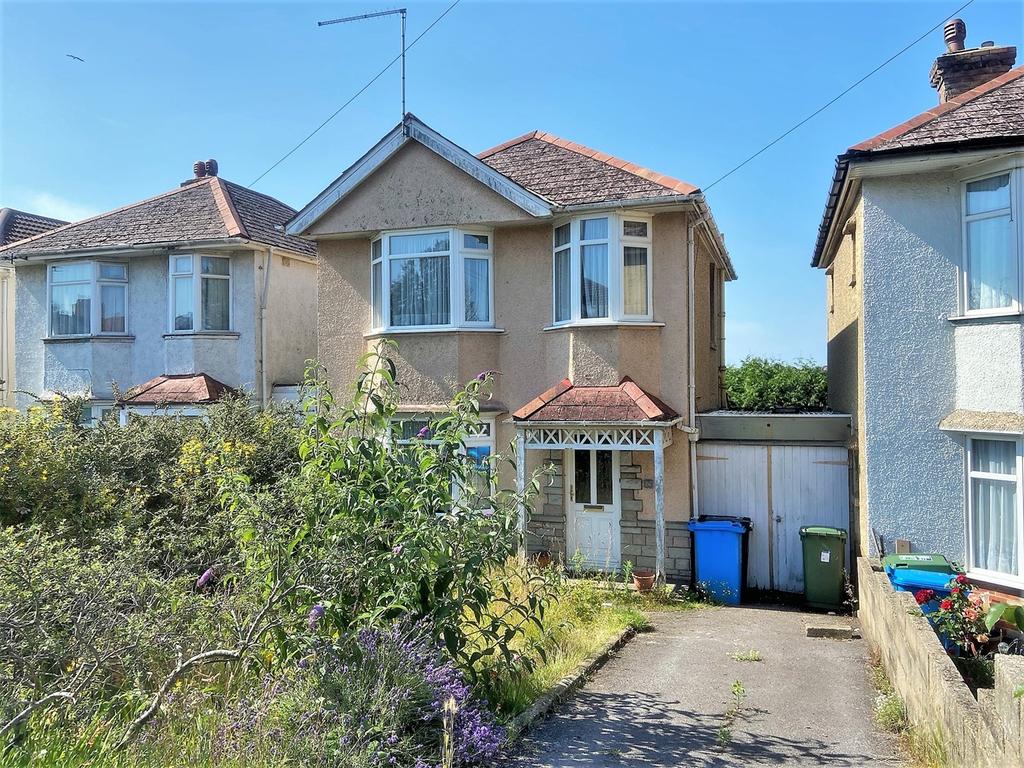 Herbert Avenue, Parkstone, POOLE, BH12 3 bed detached house for sale £250,000