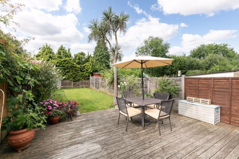 Cottimore Avenue, WaltonOnThames. 3 bed semidetached house £600,000