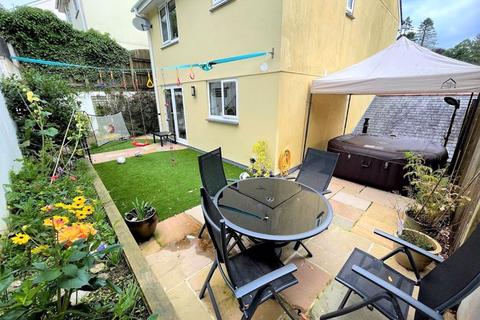6 Meadow Breeze, Lostwithiel, PL22 0BJ