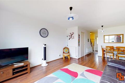24 Alpine Close, Croydon, CR0 5UN