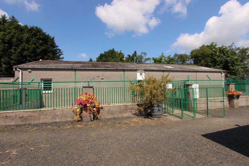 Lot 1 A: Main Kennel