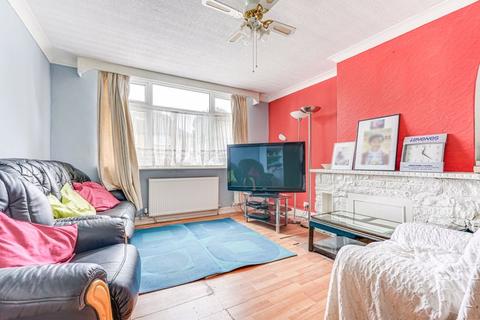 2a Central Avenue, London, N9 9RG