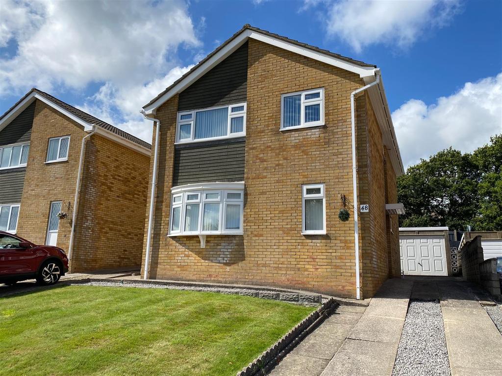 Rhodfa'r Eos, Cwmrhydyceirw 4 bed detached house £1,200 pcm (£277 pw)