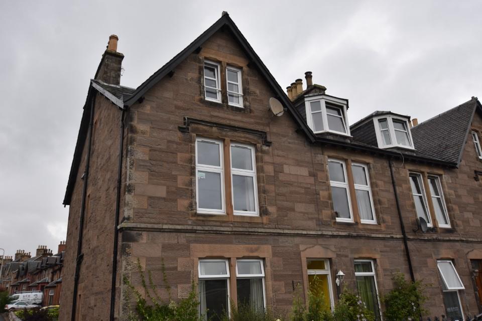 Queen Street, Perth 3 bed apartment £190,000