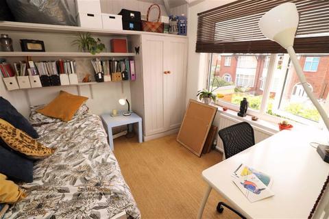 2 Haughton Drive, Manchester, M22 4EQ