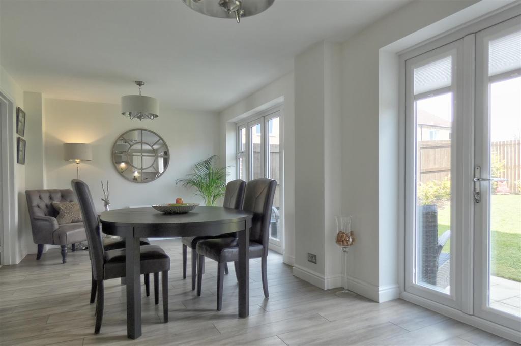 Kitchen diner