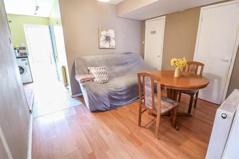 57 The Maples, Harlow, CM19 4QZ