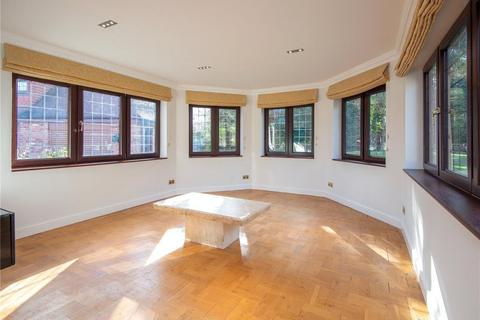 1 Turnoak Park, Windsor, SL4 4UN