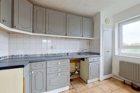 111 Deeside Road, London, SW17 0PJ