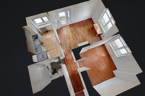 111 Deeside Road, London, SW17 0PJ