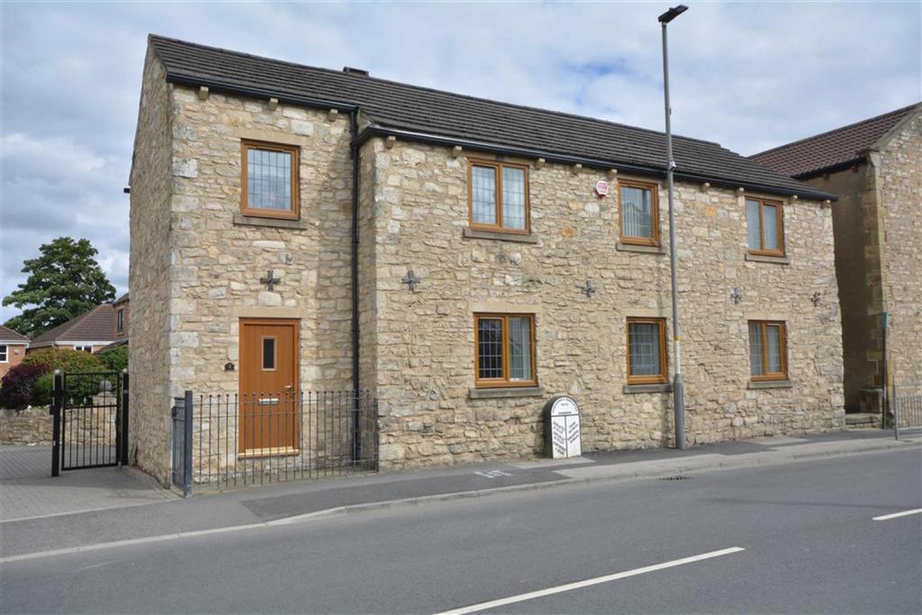 Chestnut Gardens, Sherburn In Elmet... 5 bed detached house £335,000