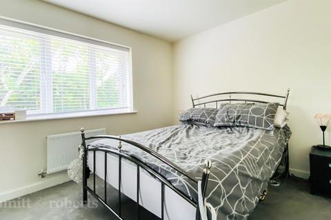 76 Heathway, Seaham, SR7 7UX
