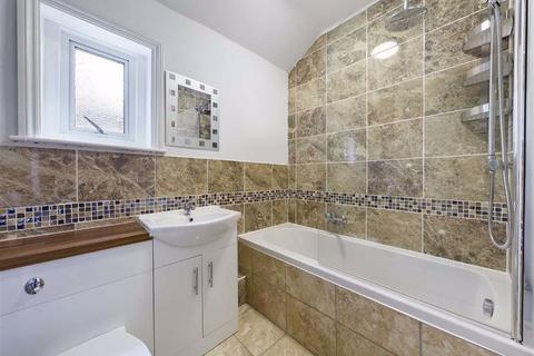 78 Henry Road, Gloucester, GL1 3DY