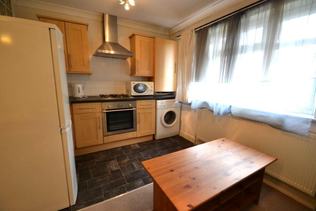 Noel Road, West Acton, W3 1 bed flat £1,083 pcm (£250 pw)
