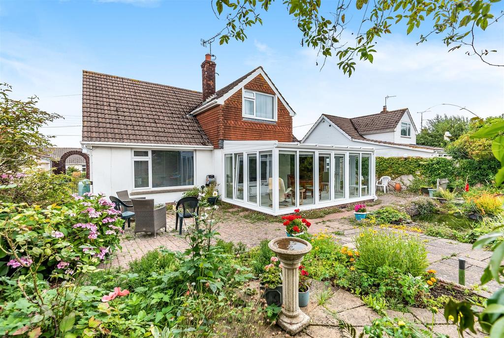 Taw View, Fremington, Barnstaple 4 bed detached house £450,000