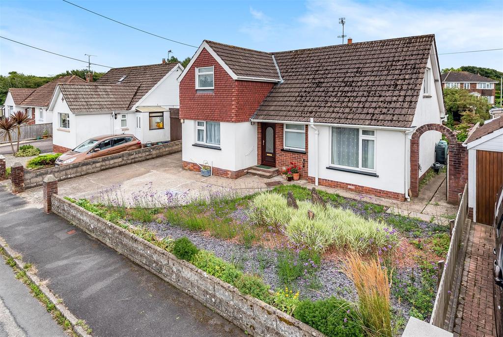 Taw View, Fremington, Barnstaple 4 bed detached house £450,000
