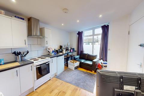 2 bedroom flat to rent, Elm Grove