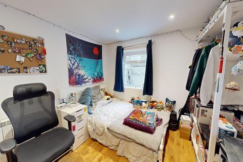 2 bedroom flat to rent, Elm Grove