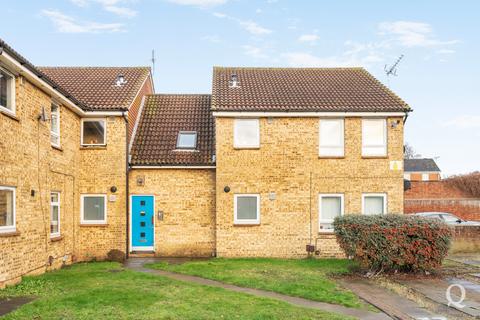 Studio to rent, Whimbrel Close, Sittingbourne, Kent, ME10