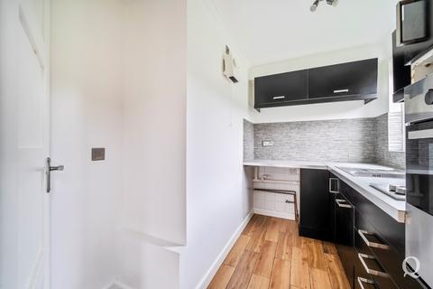 Studio to rent, Whimbrel Close, Sittingbourne, Kent, ME10