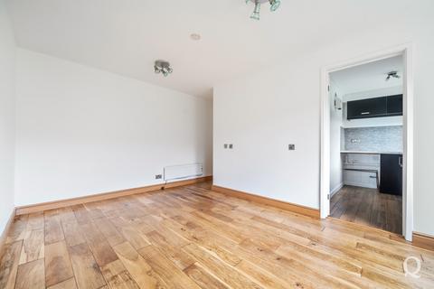 Studio to rent, Whimbrel Close, Sittingbourne, Kent, ME10