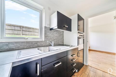 Studio to rent, Whimbrel Close, Sittingbourne, Kent, ME10