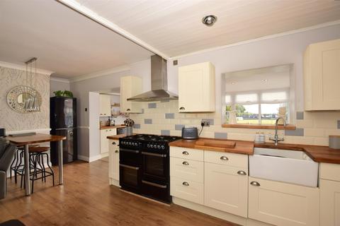 4 Sweechbridge Road, Herne Bay, CT6 6TD