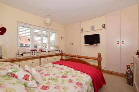 4 Sweechbridge Road, Herne Bay, CT6 6TD