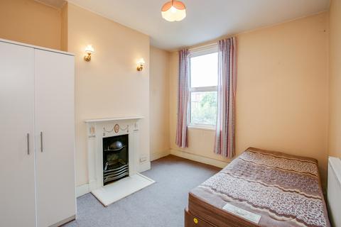 130 Whitestile Road, Brentford, TW8 9NW