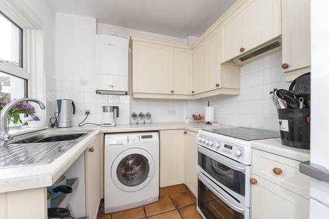 30 George Road, New Malden, KT3 6BU