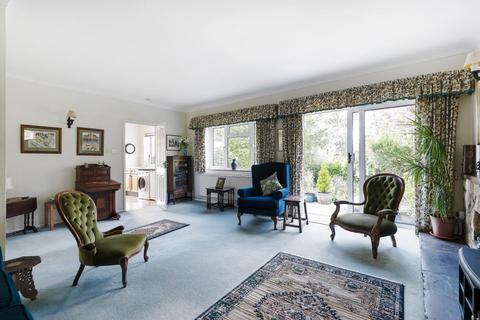 24 Common Road, North Leigh, Witney, OX29 6RA