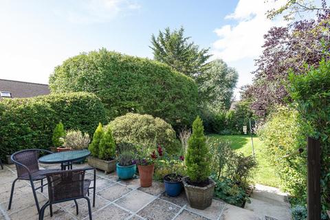 24 Common Road, North Leigh, Witney, OX29 6RA