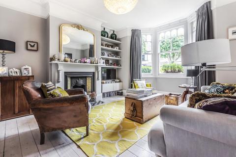 37 Boscombe Road, London, SW19 3AX