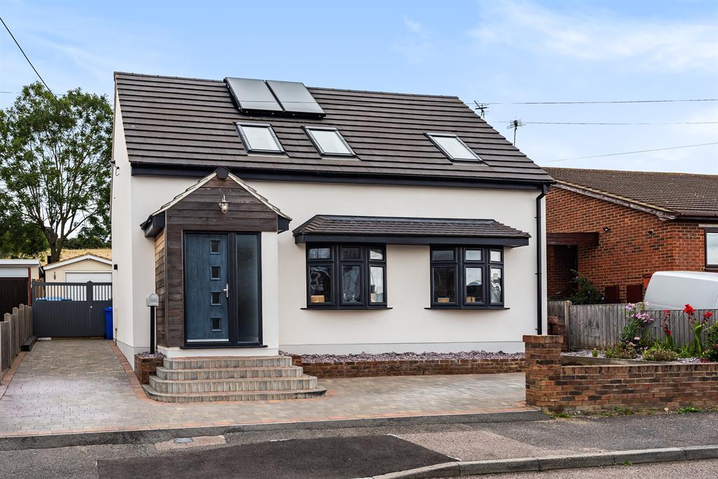 Nelson Avenue, Minster on Sea 4 bed detached house £485,000