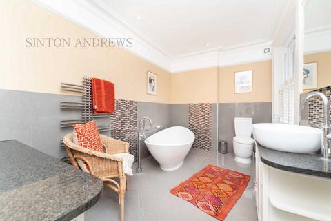 5 Kerrison Road, London, W5 5NW