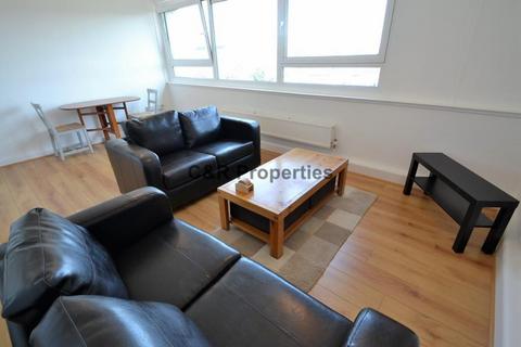 2 bedroom apartment to rent, Hornchurch Court, Bonsall Street, M15 6DT