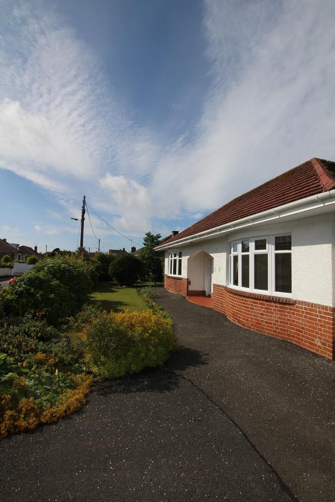 Roselea, 3 Bourtree Crescent - Williamson and Henr