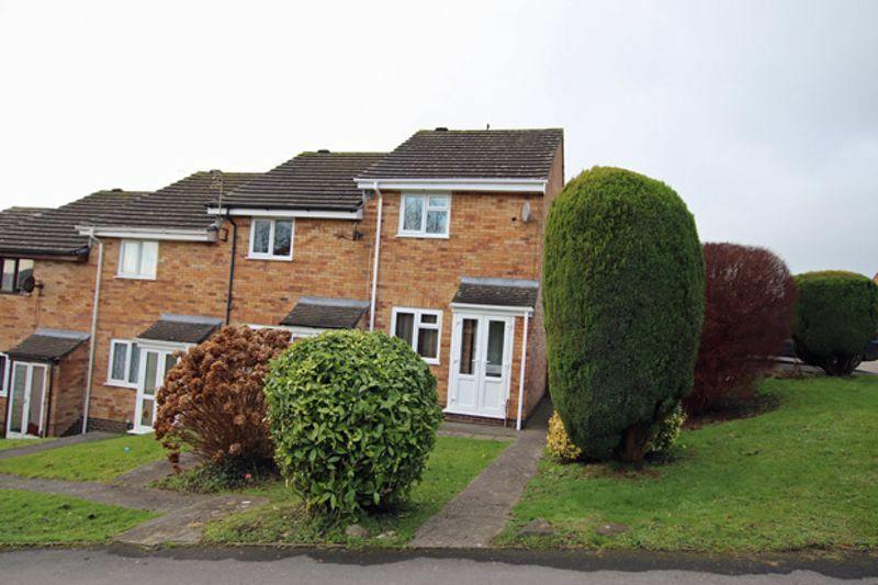 Bryn Gorwel, Carmarthen SA31 1SG 2 bed terraced house £650 pcm (£150 pw)