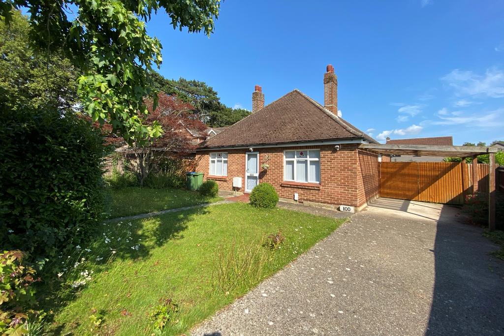 Locks Heath Park Road, Locks Heath 3 bed detached bungalow £450,000