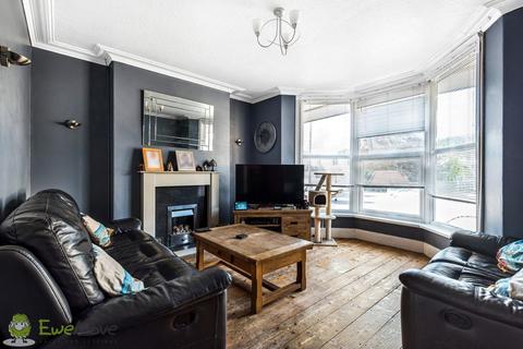 7 Balmoral Terrace, Ilfracombe, EX34 8JH