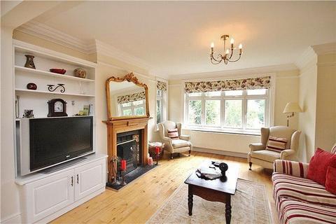 5 bedroom detached house to rent, Gayton Close, Chesham Bois, Amersham, Buckinghamshire, HP6